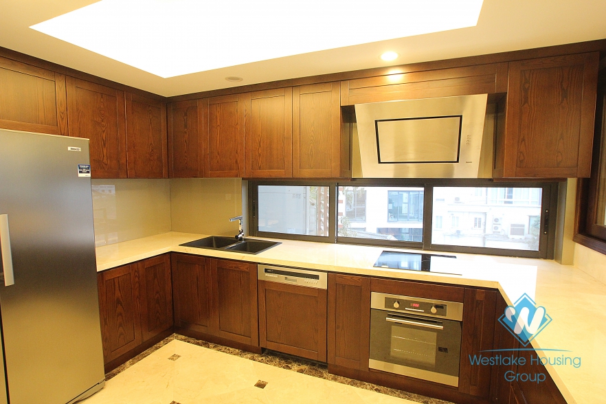 Luxury and Modern apartment  for rent in Xuan Dieu st, Tay Ho, Ha Noi